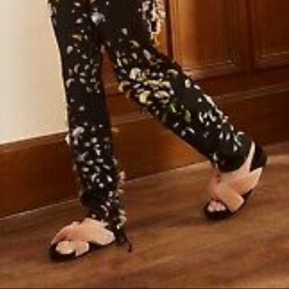 Chloé Nolan Crisscross Twisted Velvet Slides - Picture 11 of 15